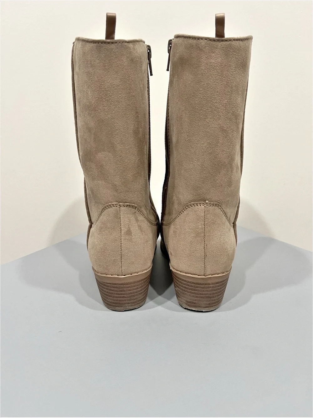 Old Navy Girls Tan Faux Suede Western Cowboy Boots Size 5 Youth Embroidered